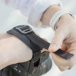 Peak Design Clutch 3.0 Camera Strap - None -Gadgets & Gear Shop 071e9329 ad09 4774 bf2f b20fe1341f21