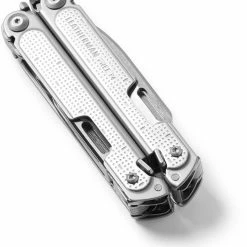 Leatherman FREE P4 Multi-Tool 17 Leatherman FREE P4 Multi-Tool -Gadgets & Gear Shop 4e5ae599 4294 45d8 a716 1e930e9053ee