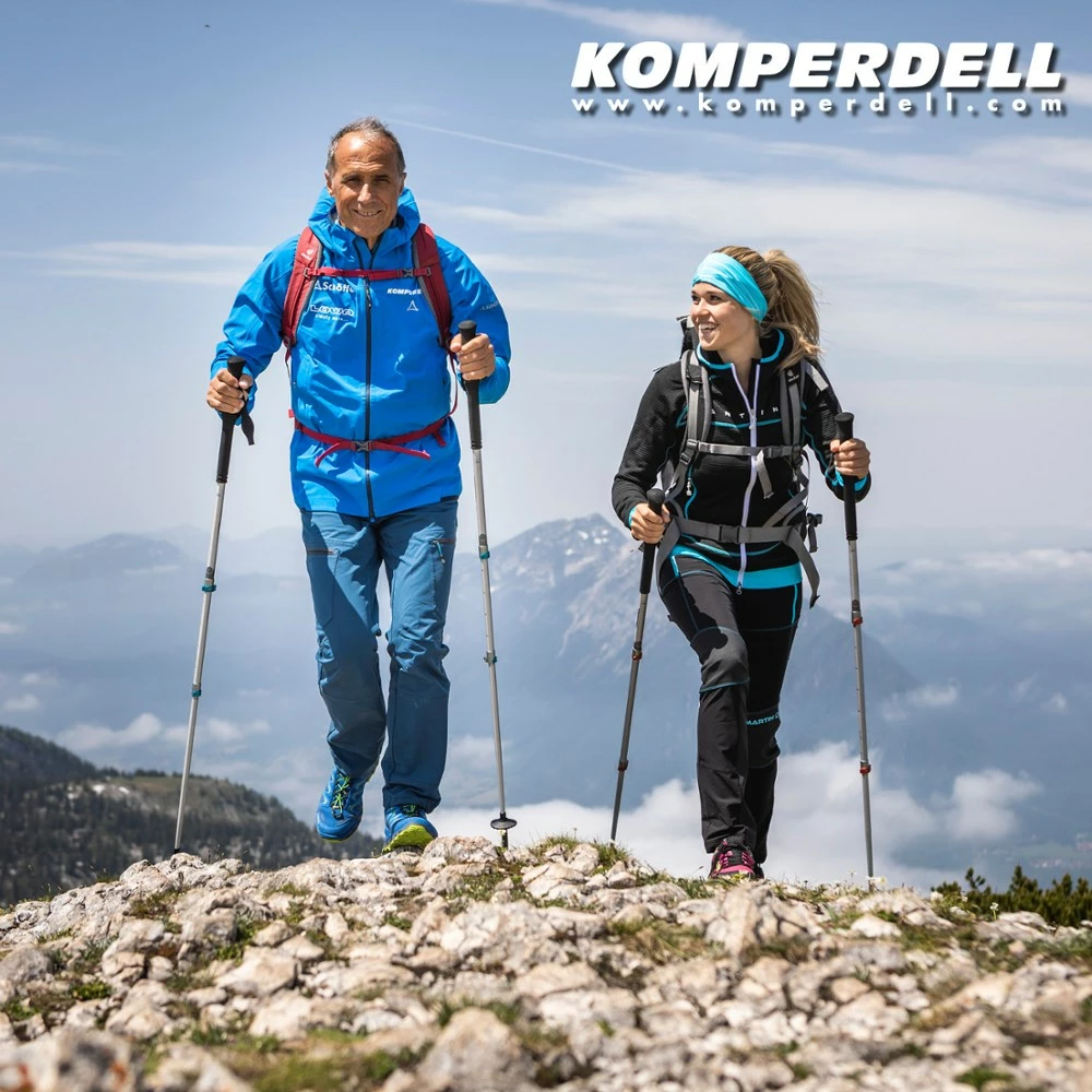 Komperdell Summit Carbon Trekking Poles - Pair - Black/Blue 7 Komperdell Summit Carbon Trekking Poles - Pair - Black/Blue - Image 5