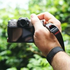 Peak Design Cuff Wrist Strap - Black -Gadgets & Gear Shop 78b9d465 60a9 4a0d b227 9885b04255e0