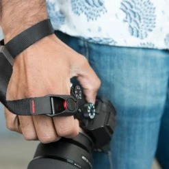 Peak Design Cuff Wrist Strap - Black -Gadgets & Gear Shop b0bfbbc6 4bfb 47d2 8080 078f2ed7a88a