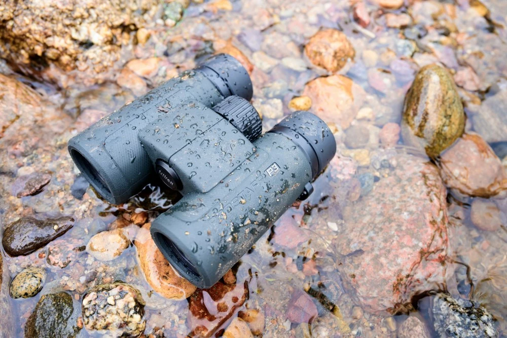 Nikon Prostaff P3 10 x 30 Binoculars - Black 15 Nikon Prostaff P3 10 x 30 Binoculars - Black - Image 13