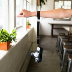 Peak Design Cuff Wrist Strap - Black -Gadgets & Gear Shop f0c81def 10e6 4190 a2a9 d10858e18d1c