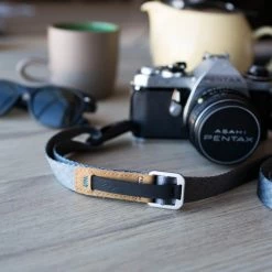 Peak Design Camera Leash -Gadgets & Gear Shop fbc0a023 9f28 44a2 bb0d 23e06779ce4a