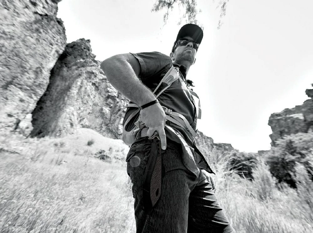 Gerber Versafix Pro Fixed Blade/Machete Hybrid - Black/Gray 6 Gerber Versafix Pro Fixed Blade/Machete Hybrid - Black/Gray - Image 4